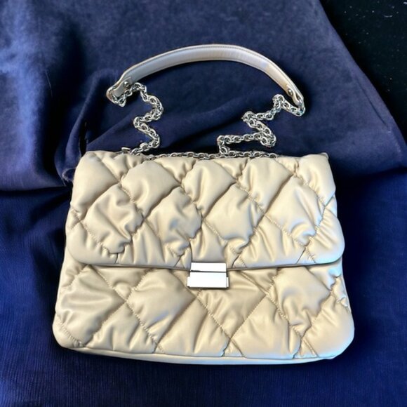 H&M NWOT Vegan Leather Quilted Cream Chain Bag - Picture 1 of 9